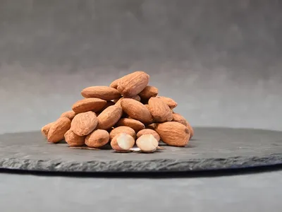 que posee el aceite de almendras